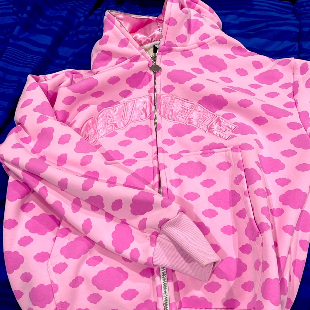 Scubieee full zip, medium, double knitted. Brand new never worn.